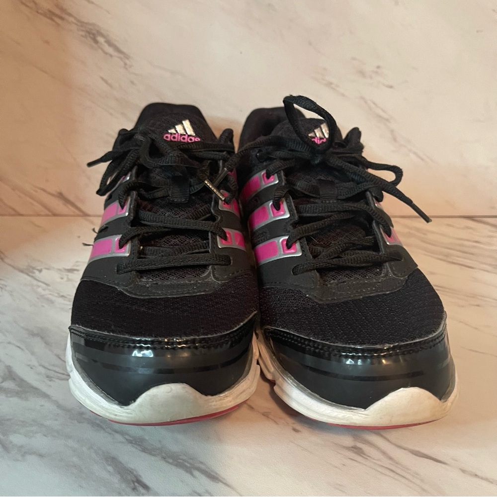 Women's Adidas Sneakers Size 8 - Picture 7 of 11